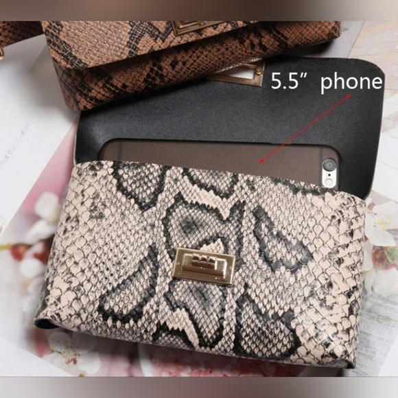 Faux Snakeskin Belt Bag with Gold Buckle - Picture 3 of 7